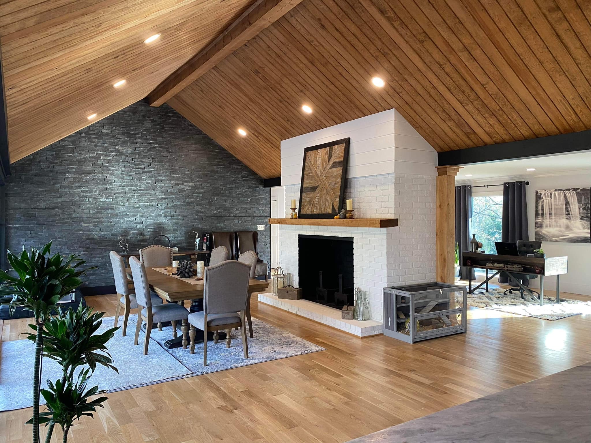 88b77134 0463 4bcc b6ba 512998f0c525