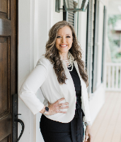 Rebecca Wayman with Realty One Group Inclusion