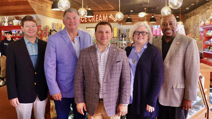 River Street Sweets® Celebrates National Pecan Day!