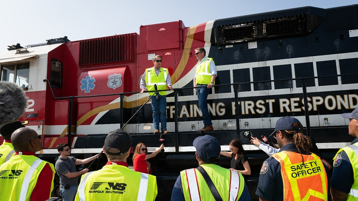 Choo Choo! Kemp Joins First Responder Safety Training