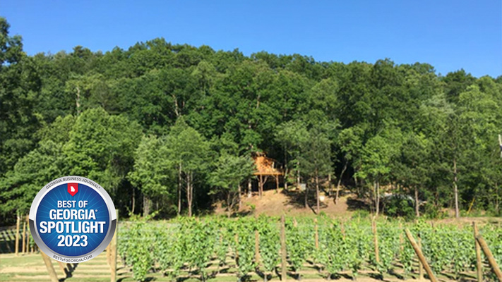 Bear Claw Winery & Vineyard: Where Fine Wines Meet the Mountains